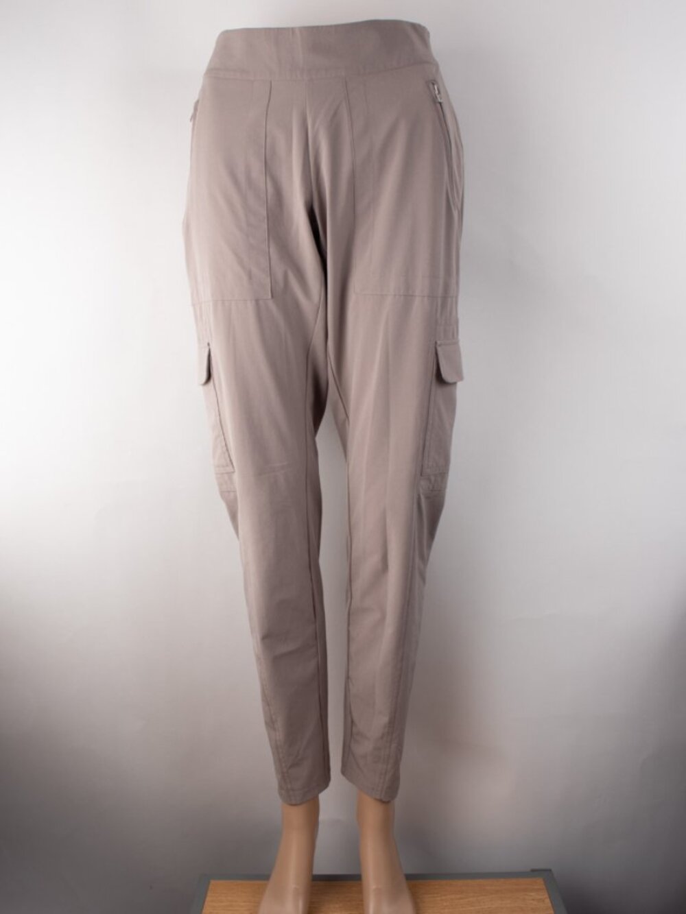 Athleta Trekkie Jogger Pull-On Hiking Pants Women's 2T Tech Pants